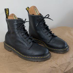Dr. Martens - 1460 Boots (US 8)